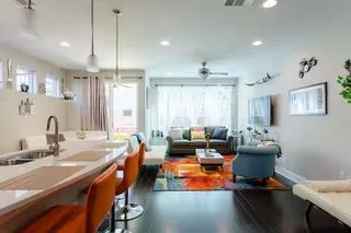 807 E 16th ST A, Austin, TX 78702