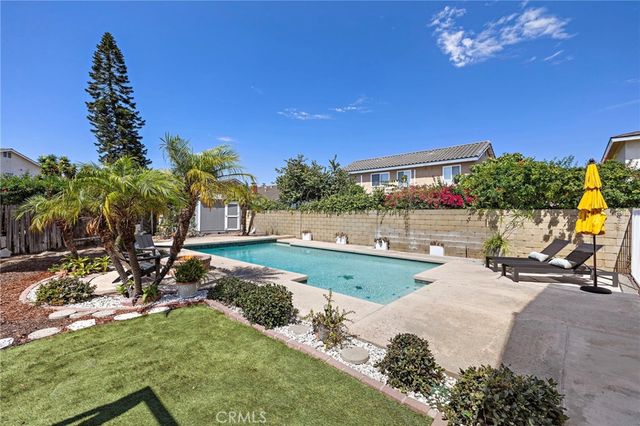 16182 Mt Nimbus, Fountain Valley, CA 92708
