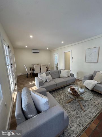 11 GENTIAN ST, Browns Mills, NJ 08015