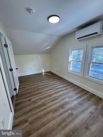 11 GENTIAN ST, Browns Mills, NJ 08015