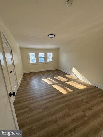 11 GENTIAN ST, Browns Mills, NJ 08015