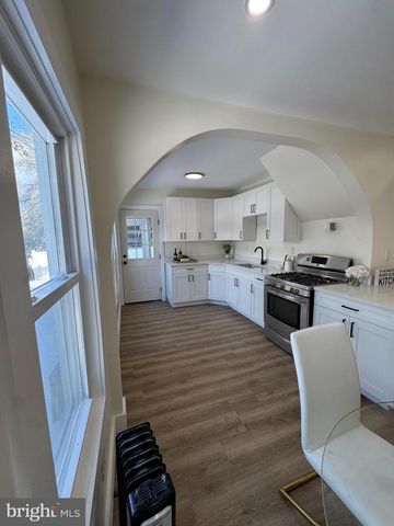 11 GENTIAN ST, Browns Mills, NJ 08015