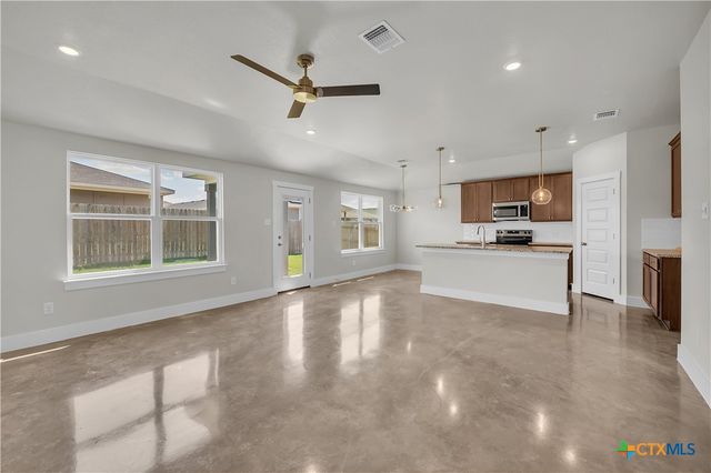 1019 Peppermint Drive, Temple, TX 76501