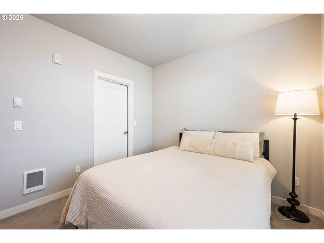 16449 Nw CHADWICK Way 204, Portland, OR 97229