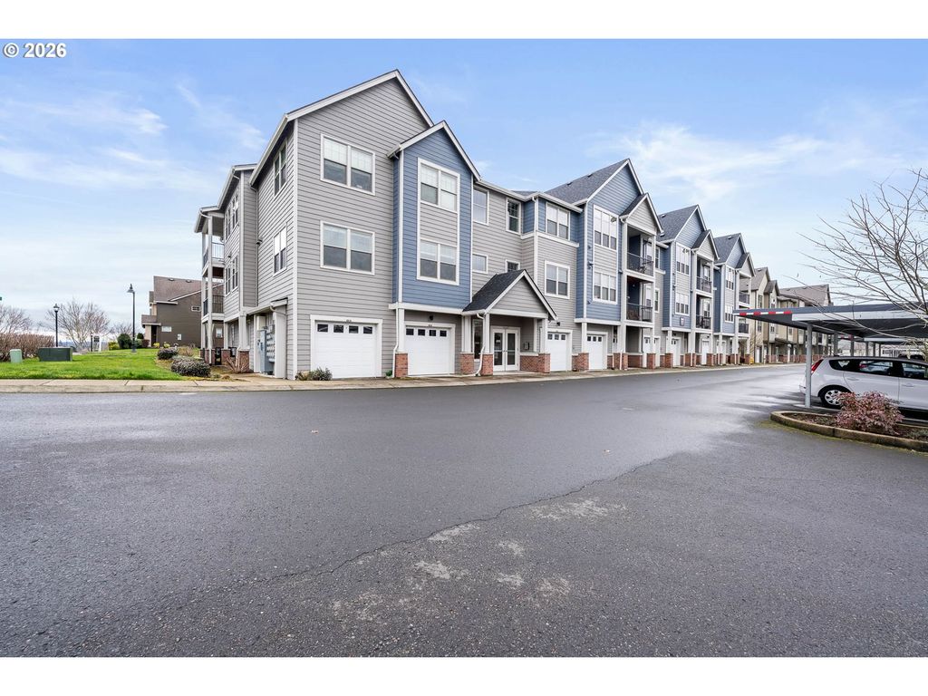 16449 Nw CHADWICK Way 204, Portland, OR 97229