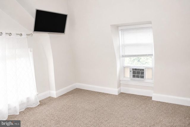 21 N KERSHAW ST, York, PA 17402