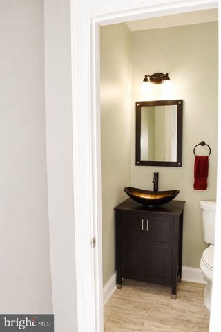 21 N KERSHAW ST, York, PA 17402