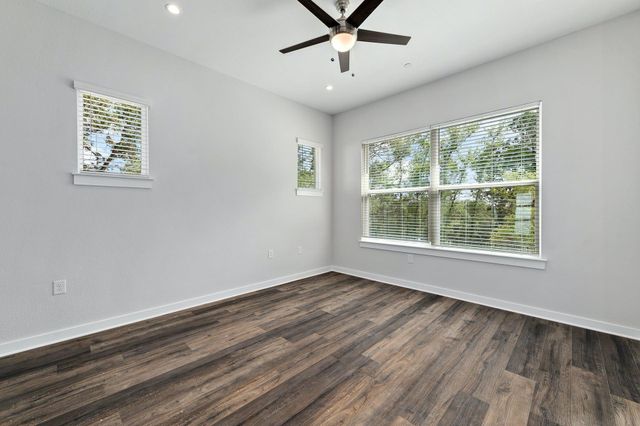 12001 Vista Parke DR 701, Austin, TX 78726