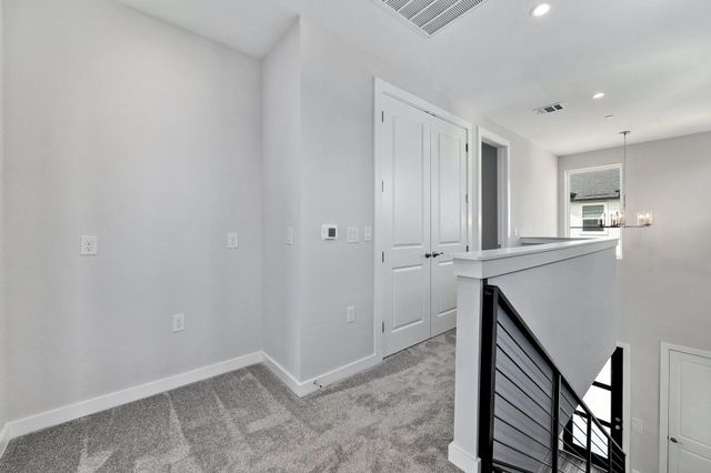 12001 Vista Parke DR 701, Austin, TX 78726