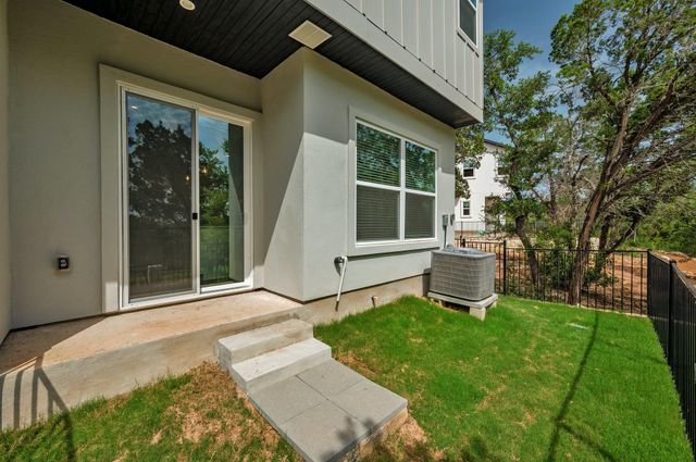 12001 Vista Parke DR 701, Austin, TX 78726