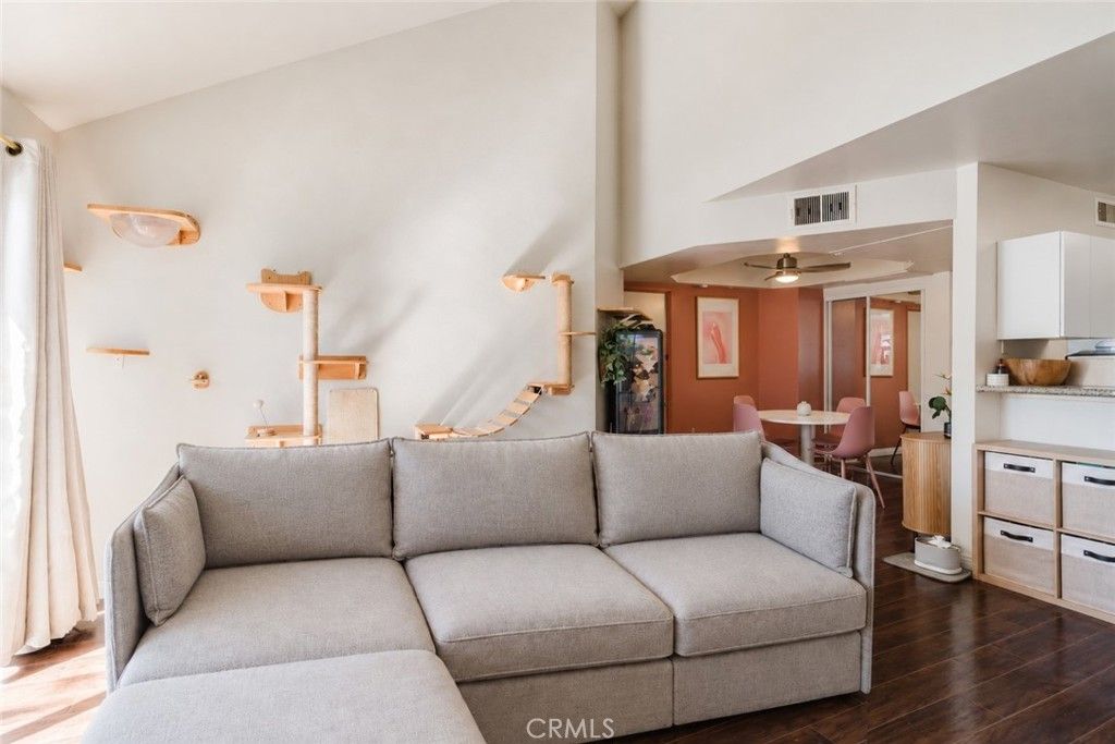7640 Oso Avenue 311, Winnetka, CA 91306 — exterior