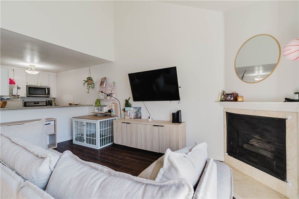 7640 Oso Avenue 311, Winnetka, CA 91306 — photo 3