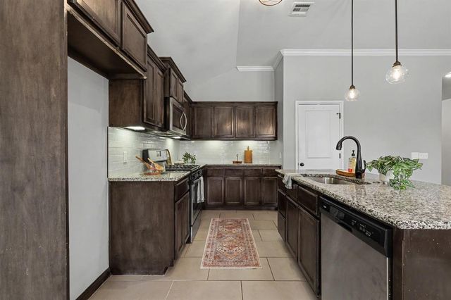 11116 NW 97th Street, Yukon, OK 73099