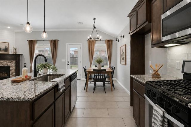 11116 NW 97th Street, Yukon, OK 73099