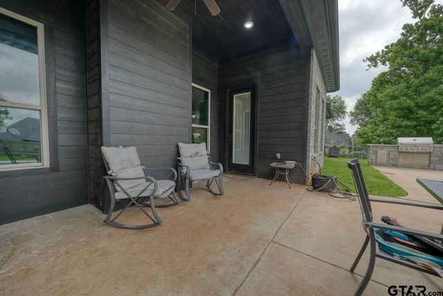 12121 Oak Grove Drive, Tyler, TX 75706