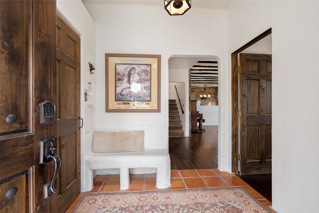 100 Rancho Alegre, Santa Fe, NM 87508