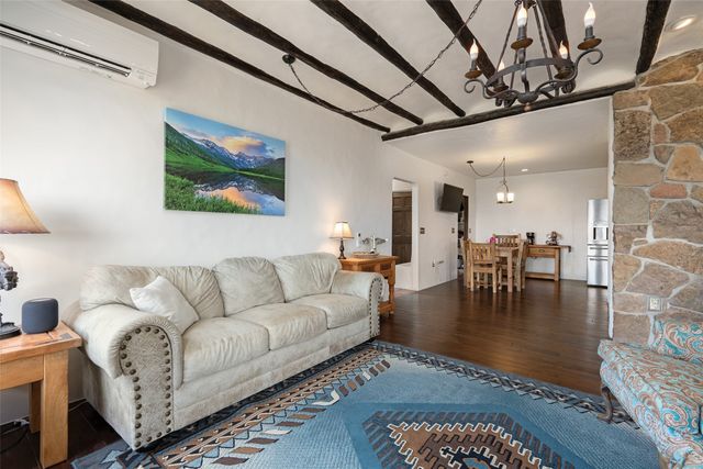 100 Rancho Alegre, Santa Fe, NM 87508