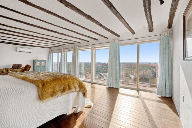 100 Rancho Alegre, Santa Fe, NM 87508