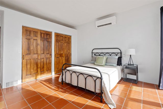 100 Rancho Alegre, Santa Fe, NM 87508