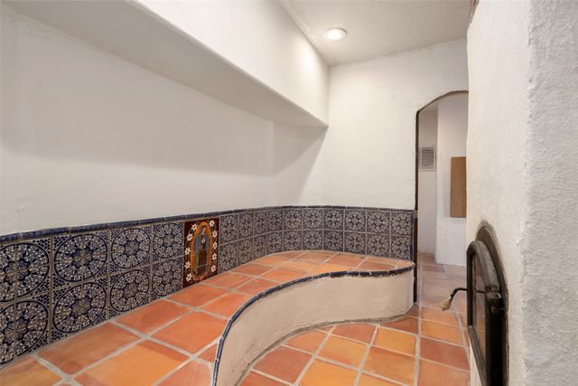 100 Rancho Alegre, Santa Fe, NM 87508