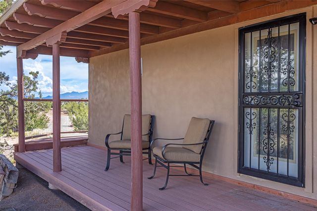 100 Rancho Alegre, Santa Fe, NM 87508