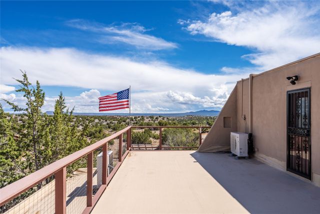 100 Rancho Alegre, Santa Fe, NM 87508