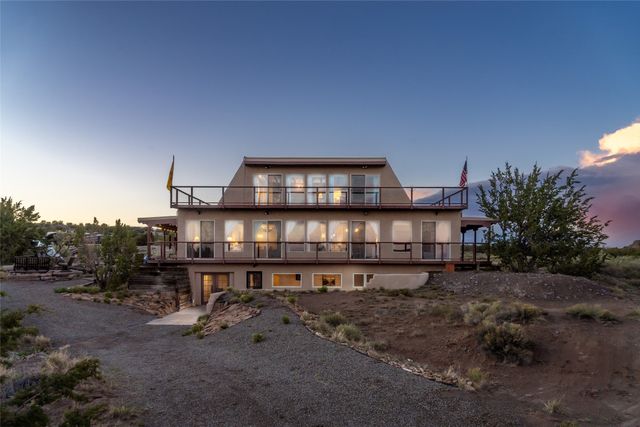 100 Rancho Alegre, Santa Fe, NM 87508