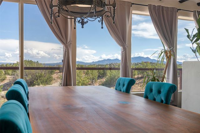 100 Rancho Alegre, Santa Fe, NM 87508