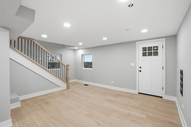 9442 S Octavia Avenue, Bridgeview, IL 60455