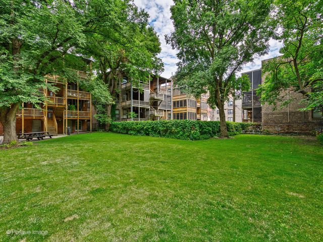 1365 E 52nd Street 1E, Chicago, IL 60615