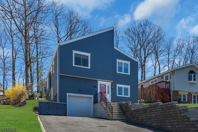 66 Salmon Rd, Roxbury Twp., NJ 07850