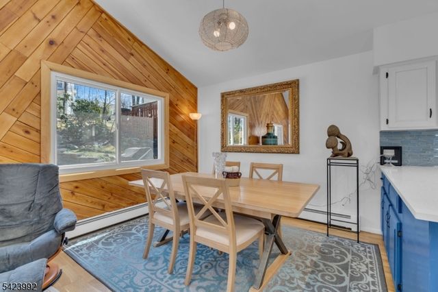 66 Salmon Rd, Roxbury Twp., NJ 07850