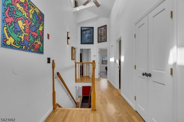 66 Salmon Rd, Roxbury Twp., NJ 07850