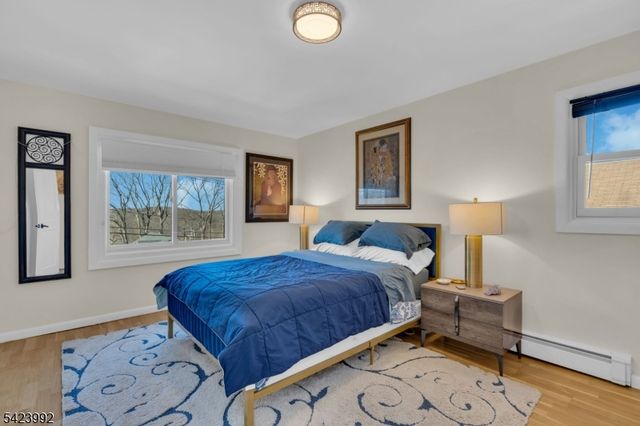 66 Salmon Rd, Roxbury Twp., NJ 07850