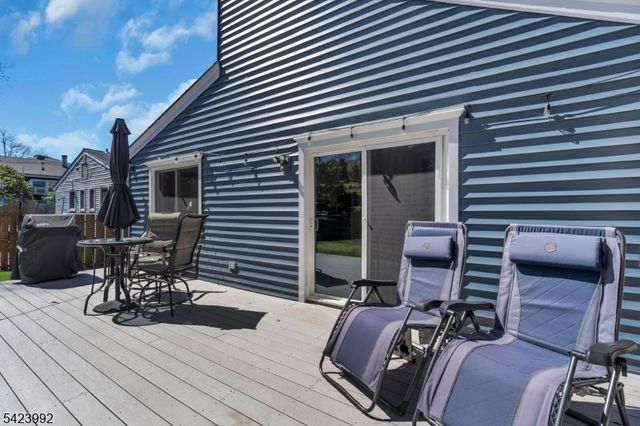 66 Salmon Rd, Roxbury Twp., NJ 07850