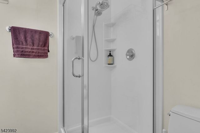 66 Salmon Rd, Roxbury Twp., NJ 07850