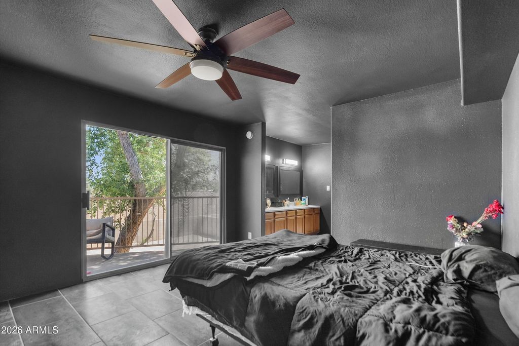 Image 15 of property listing at 15650 N 19TH Avenue 1194, Phoenix, AZ 85023