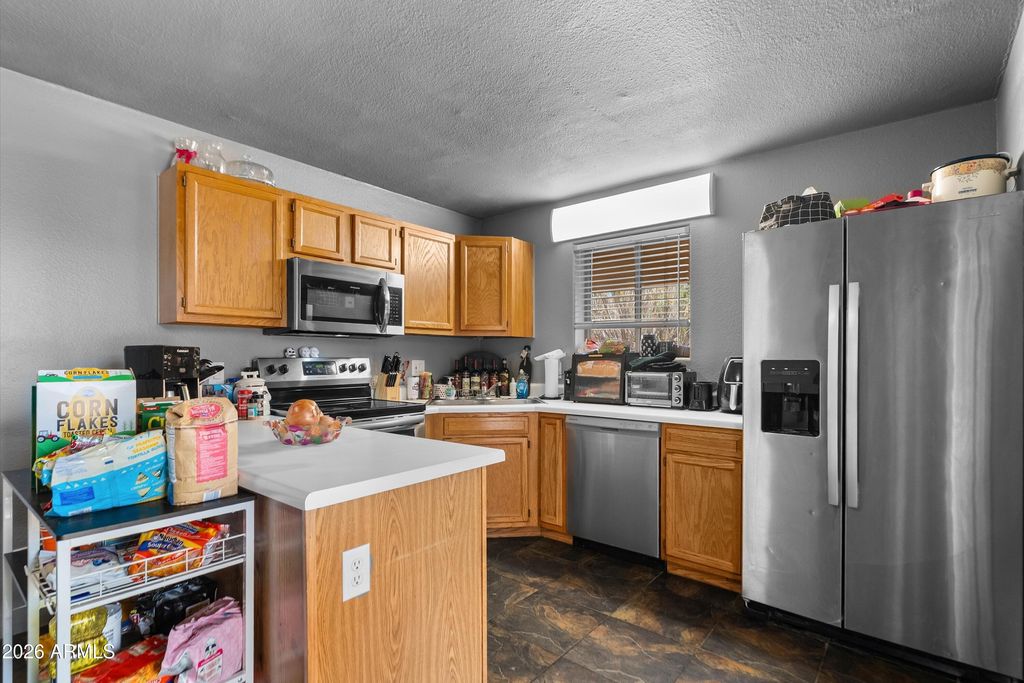 Image 5 of property listing at 15650 N 19TH Avenue 1194, Phoenix, AZ 85023
