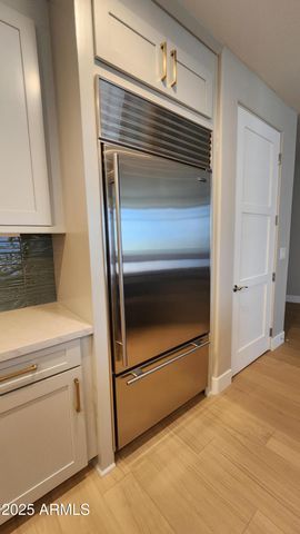 8 BILTMORE Estate 325, Phoenix, AZ 85016