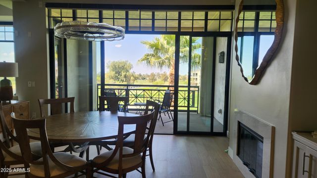 8 BILTMORE Estate 325, Phoenix, AZ 85016