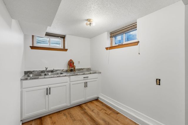 3808 Vera Cruz Avenue N, Robbinsdale, MN 55422