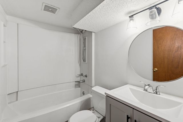 3808 Vera Cruz Avenue N, Robbinsdale, MN 55422