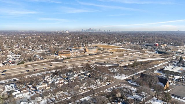 3808 Vera Cruz Avenue N, Robbinsdale, MN 55422