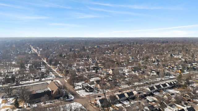 3808 Vera Cruz Avenue N, Robbinsdale, MN 55422