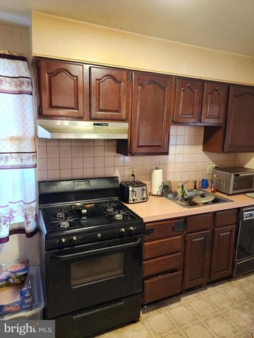 408 ONEIDA ST NE, Washington, DC 20011