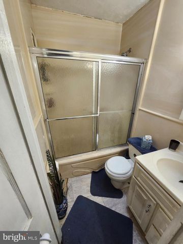 408 ONEIDA ST NE, Washington, DC 20011