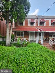 408 ONEIDA ST NE, Washington, DC 20011