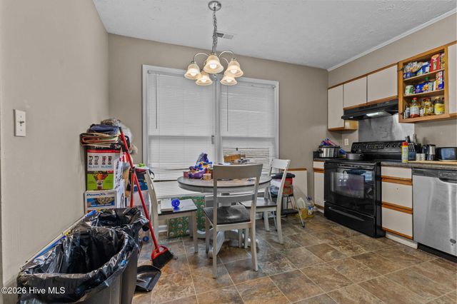 2967 Peacock Street, Hope Mills, NC 28348