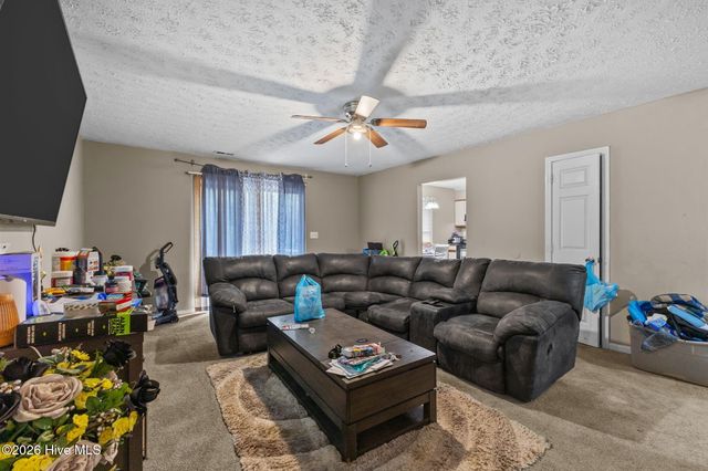 2967 Peacock Street, Hope Mills, NC 28348