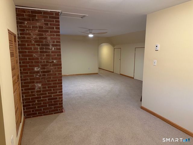 989 North Farms Road, Wallingford, CT 06492